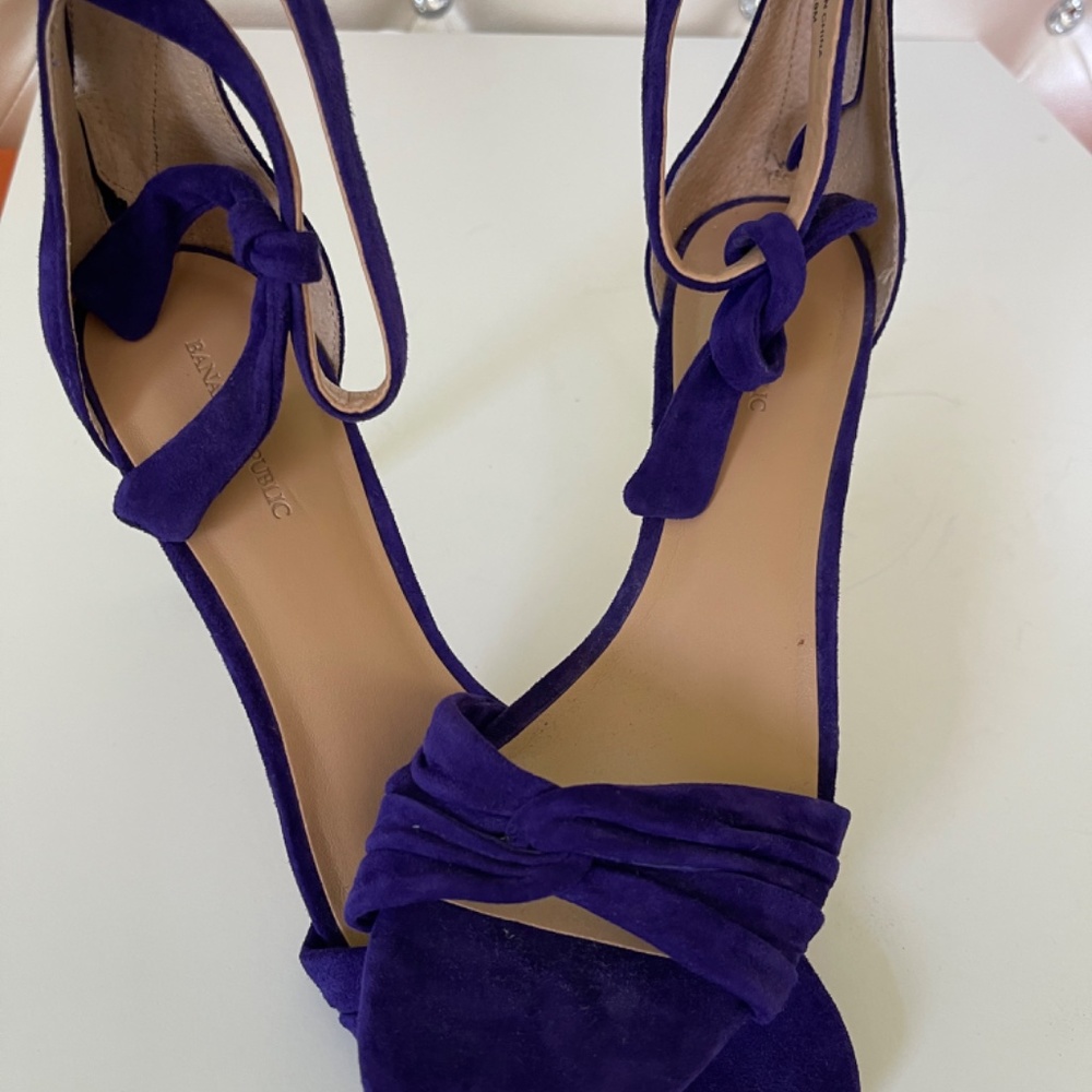 Banana Republic Purple Jasmine Open Toe Ankle Strap Suede Heels Formal Shoes - Picture 7 of 8